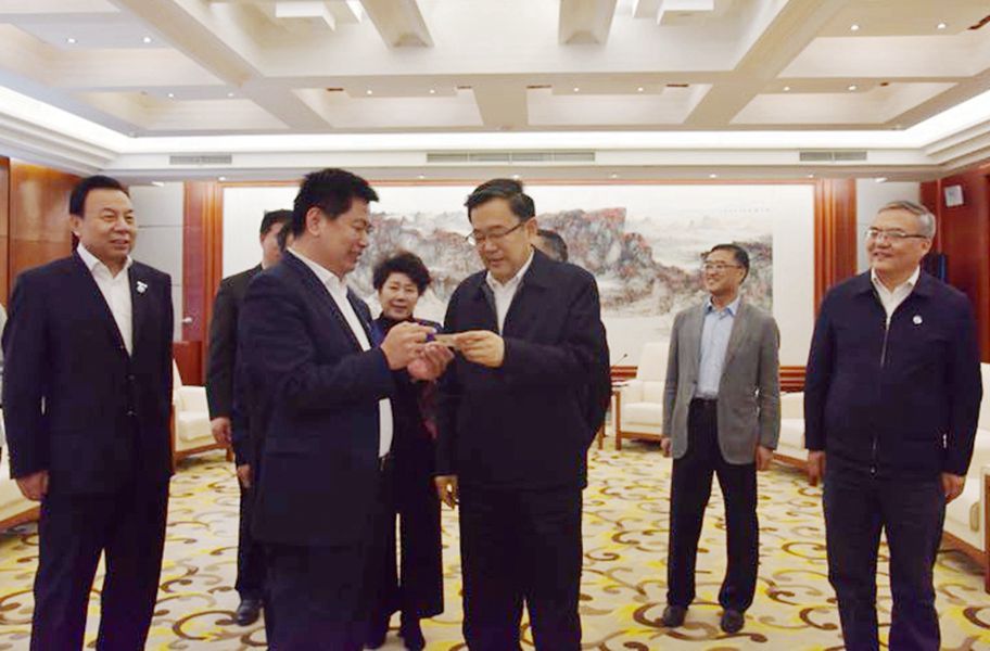 1524791855595858.jpg 蘇華向貴州省委書記孫志剛匯報工作.jpg