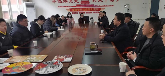 1642385941358635.jpg 美術促發(fā)展 “六美”育新人1.jpg