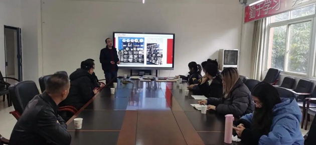 1642385965107675.jpg 美術促發(fā)展 “六美”育新人2.jpg