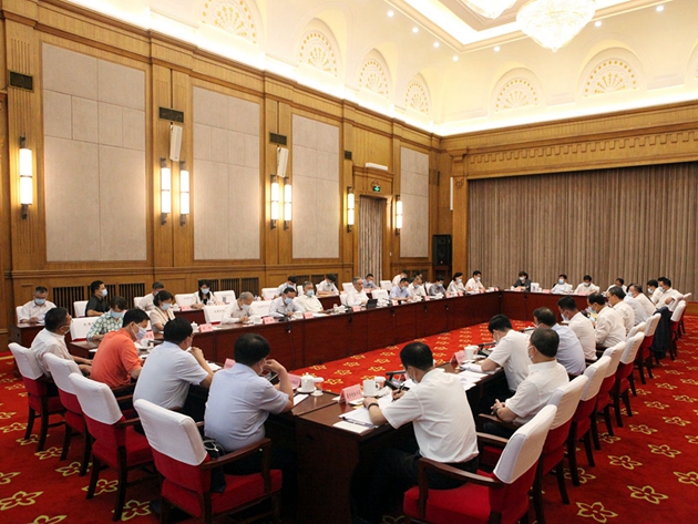 1661911541888244.jpg 全國政協(xié)調(diào)研組在哈爾濱召開調(diào)研座談會(huì).jpg